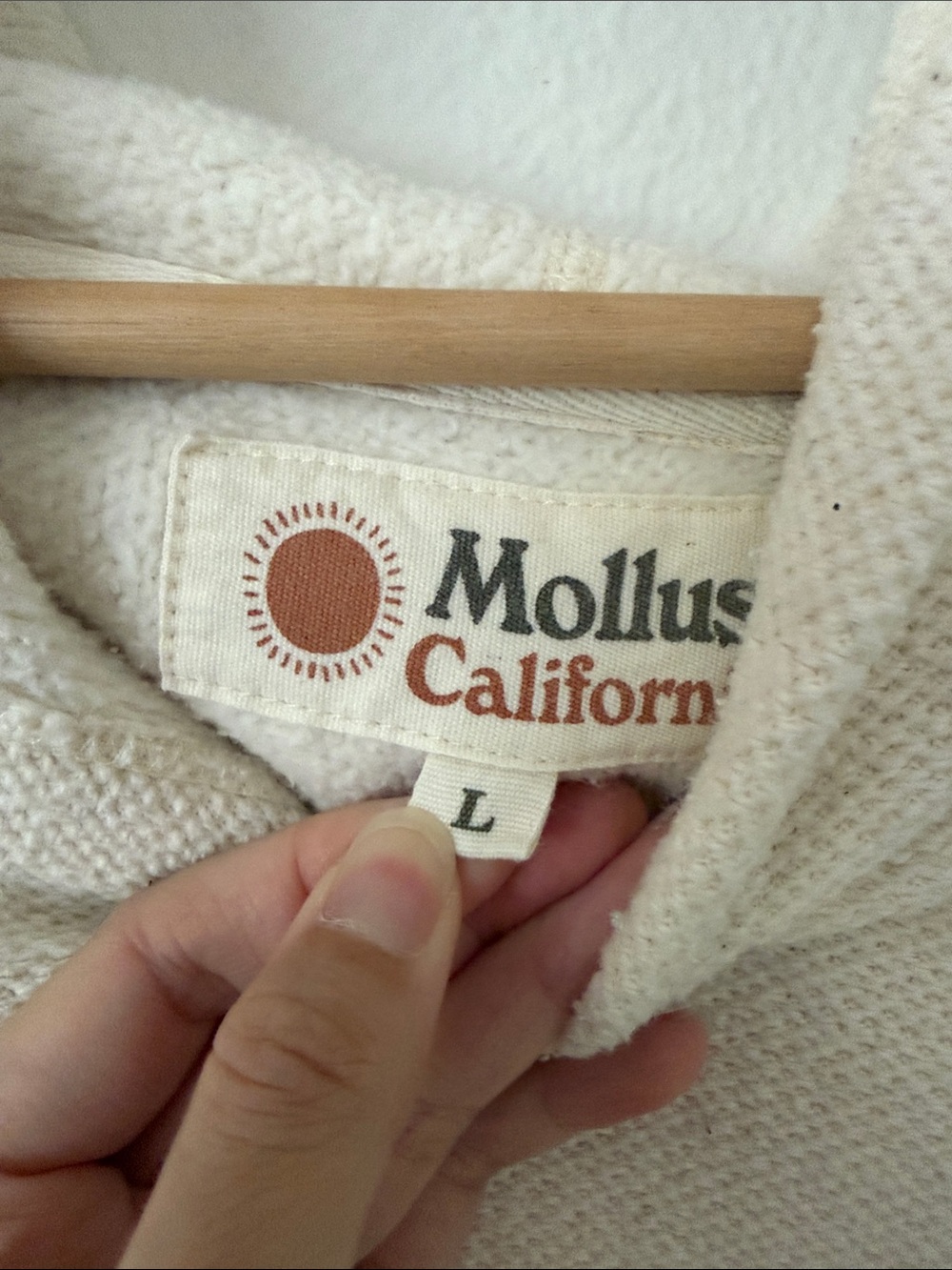 Mollusk California Golden Hour Hooded Cropped Pullover Sweater Size Large Creme - Picture 5 of 12